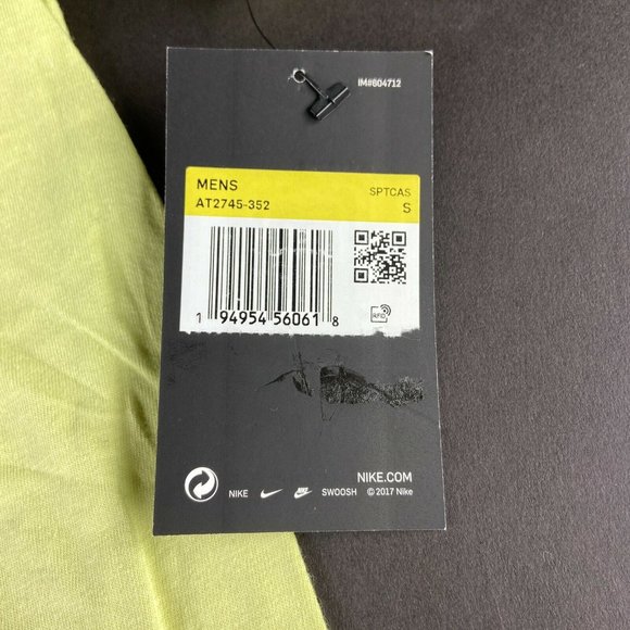 Nike Men's Just Do It Big Logo Lime Green White T-Shirt AT2745-352 Size Small - Picture 3 of 3